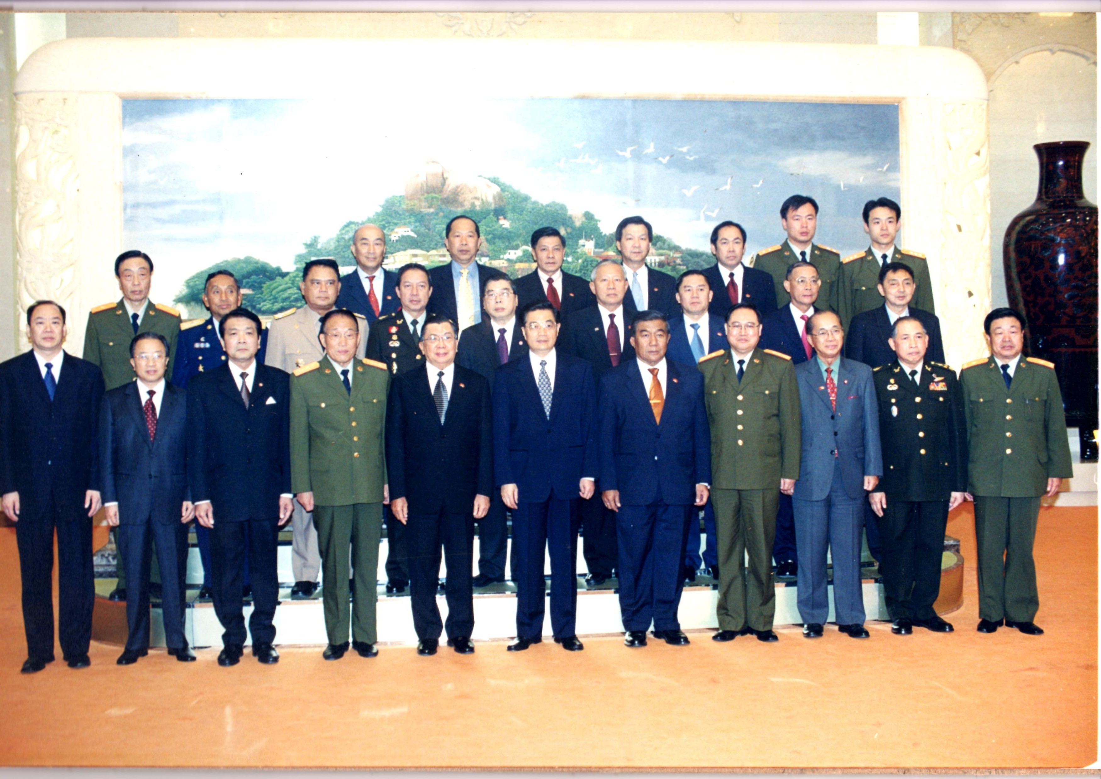 	ฯพณฯ สมคิด จาตุศรีพิทักษ์ นายกสมาคมวัฒนธรรมและเศรษฐกิจไทย-จีน