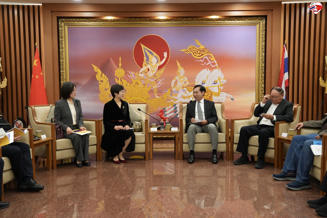 สมาคมฯ ให้การต้อนรับและลงนาม MOU ร่วมกับรองประธานคณะกรรมการประจำสภาเทศบาลเมืองอี้หวู่